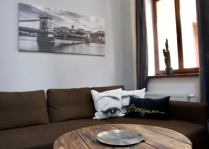 Premium Apartment By Hi5 - Gozsdu Suite